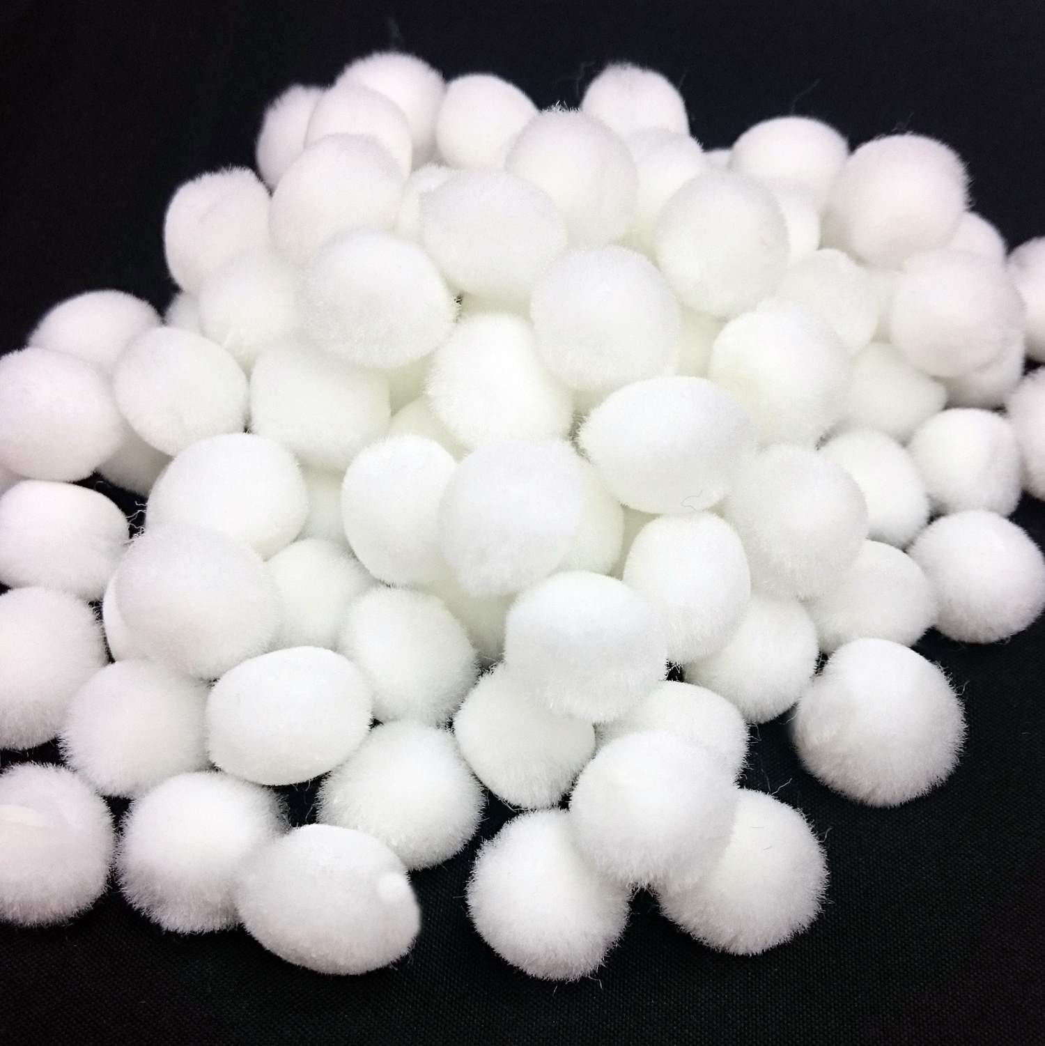 ½" White Pom Poms
